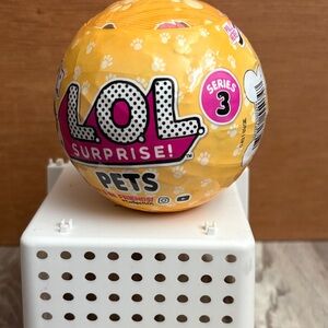 L.O.L. Surprise! Pets Series 3 - Yellow Ball